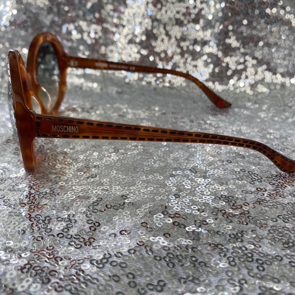 Moschino sunglasses
